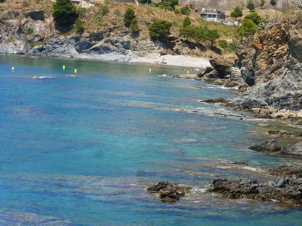 Apartment Rovellada Platja Colera